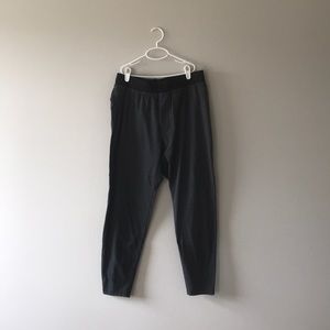 Lululemon Men’s Crop Pants
